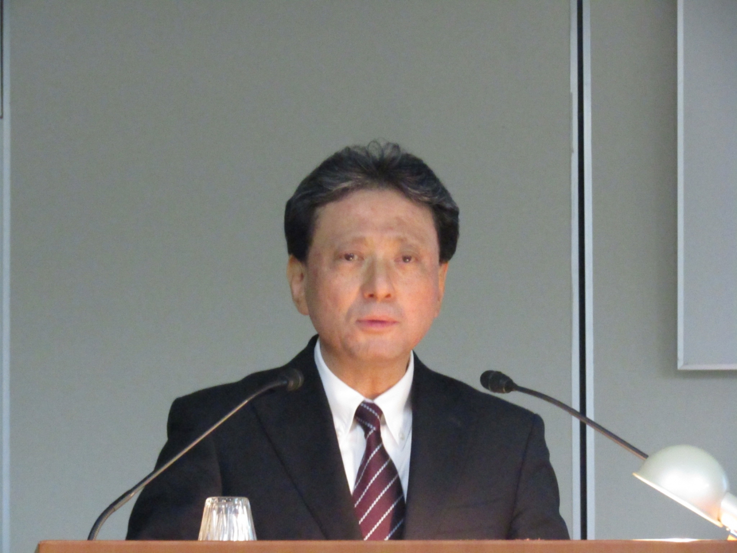 国内タイヤメーカー 19年12月期決算出そろう横浜ゴム ゴム業界紙 ゴム化学新聞 国内タイヤメーカー 19年12月期決算出そろう横浜ゴム ゴム業界紙 ゴム化学新聞