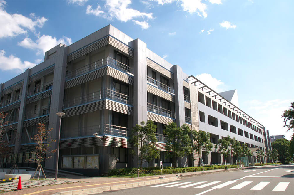 共同研究講座が開設された大阪大学基礎工学部棟（豊中キャンパス）